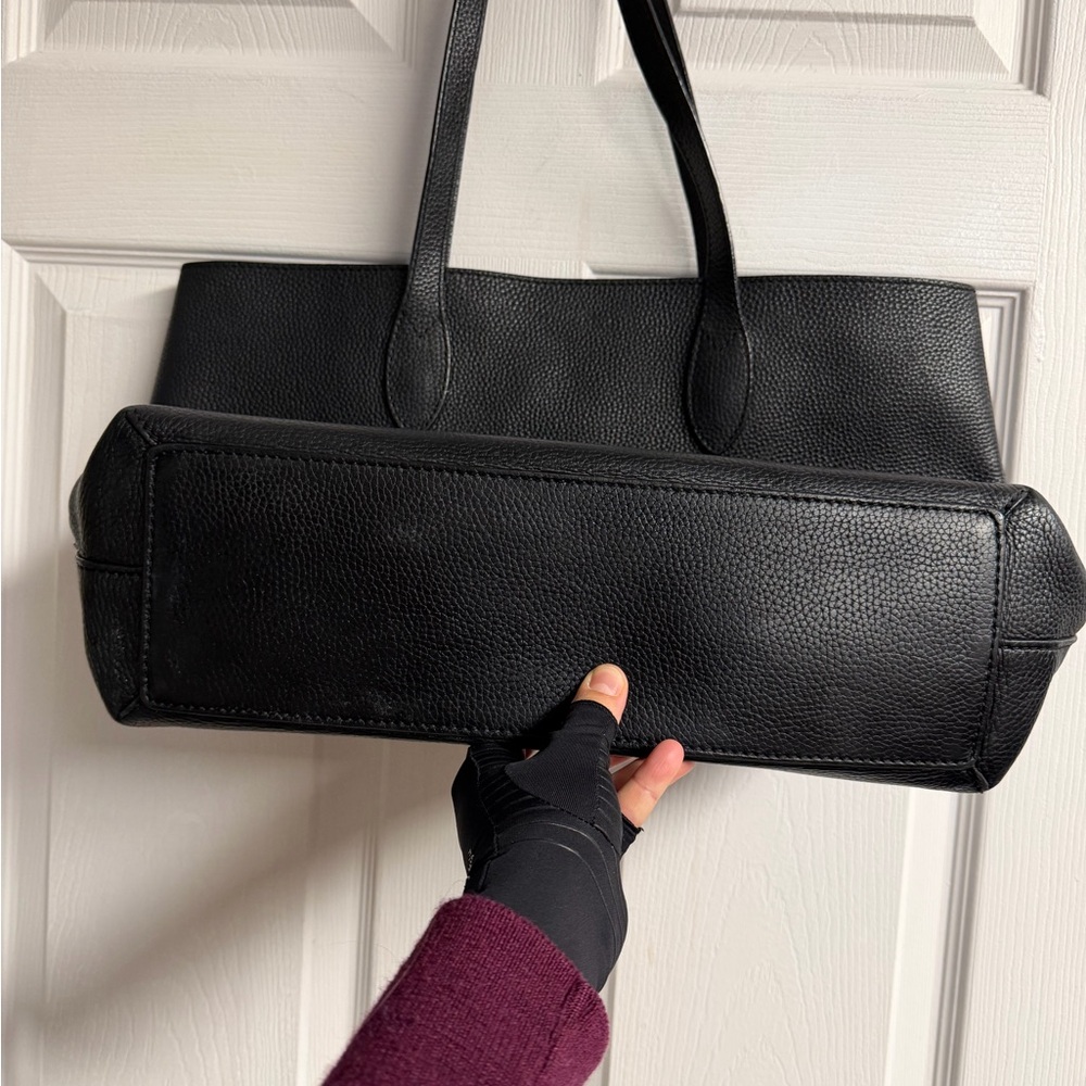 Burberry Remington Black Leather Tote Bag - Picture 4 of 10